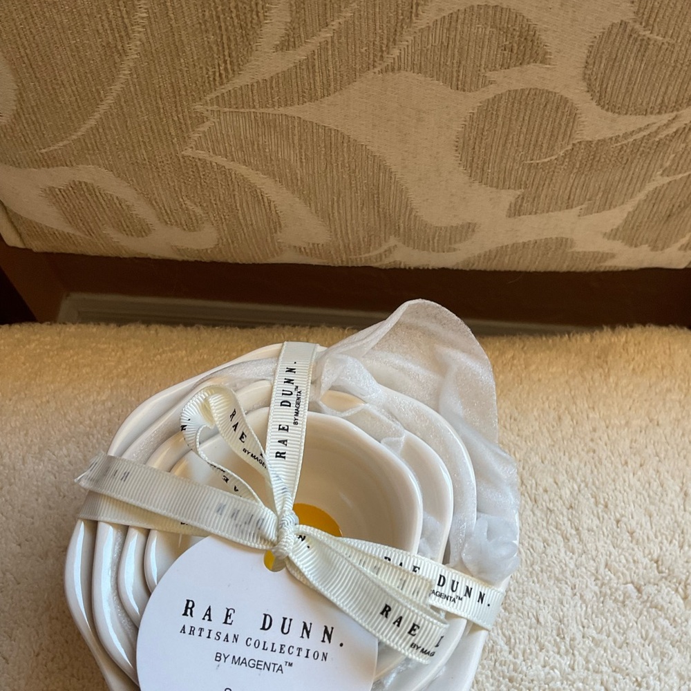 NWT Rae Dunn egg shaped themed measuring cups with “egg yellow” interiors - Picture 3 of 9